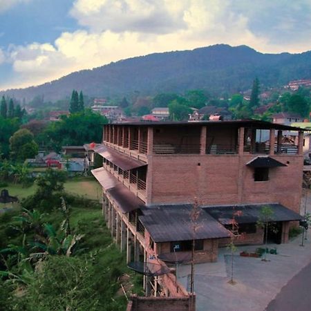Vila Njd Bogor Kültér fotó
