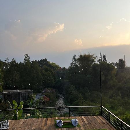 Vila Njd Bogor Kültér fotó