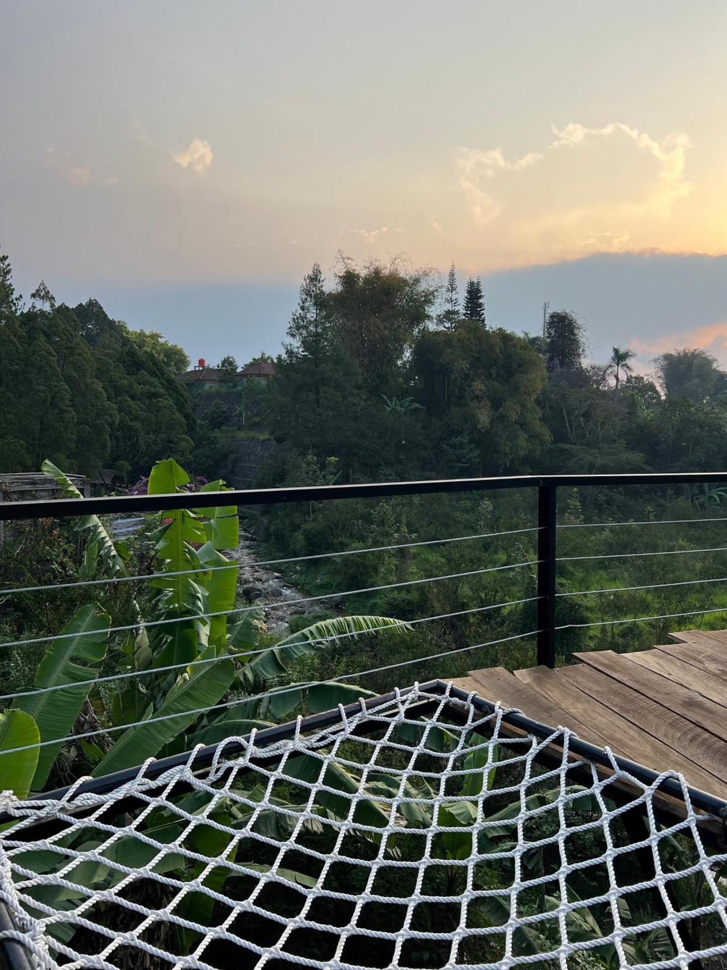 Vila Njd Bogor Kültér fotó